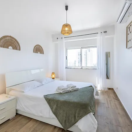 Apartamento Com Vista Espetacular, Ao Lado Da Praia, By Qozzy Portimão