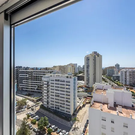 Daire Com Vista Espetacular, Ao Lado Da Praia, By Qozzy *